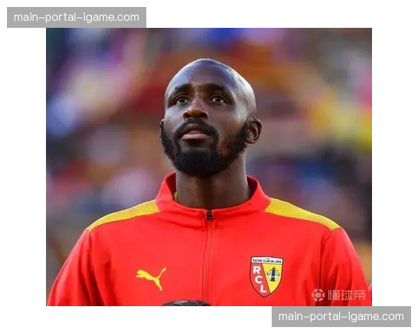 更衣室故事：朗斯队长福法纳如何激励球队在逆境中取胜